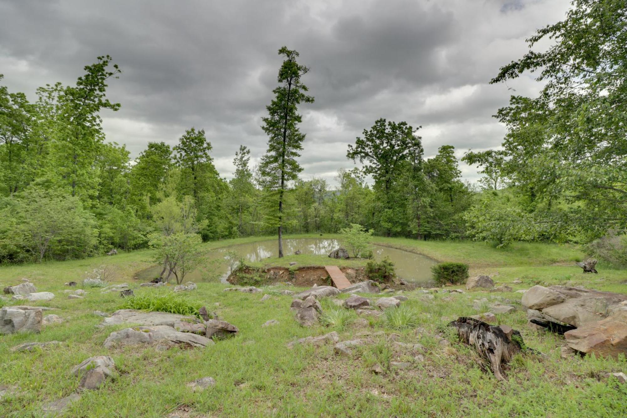 Spacious And Elegant Mountain View Cabin With Deck! Exterior photo