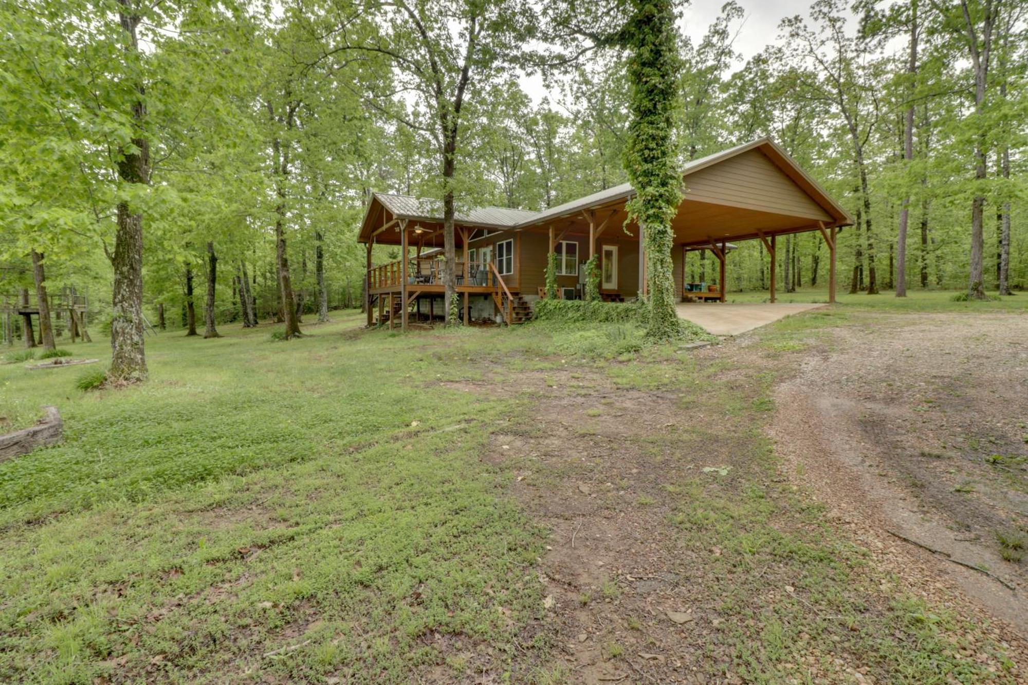 Spacious And Elegant Mountain View Cabin With Deck! Exterior photo